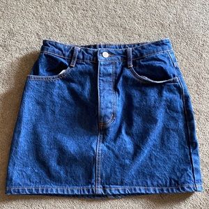 Button fly denim skirt